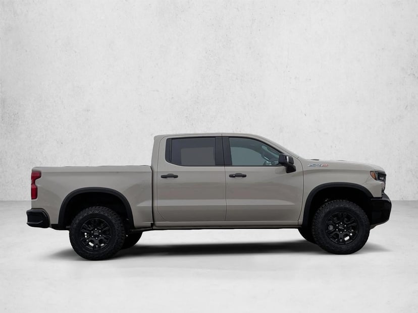 2026 Chevrolet Silverado - Image 2