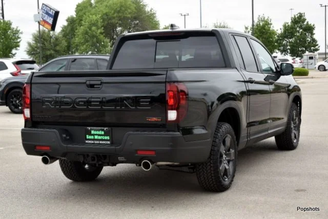 2026 Honda Ridgeline TrailSport 4D Crew Cab Crystal Black Pearl - Image 2