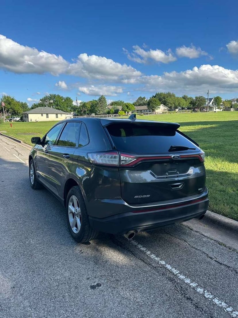 2016 Ford Edge - Image 2