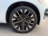 2026 Volvo XC60 - Preview 8