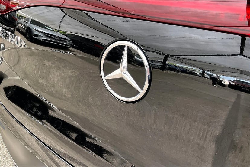 2024 Mercedes-Benz EQE-Class SUV - Image 3