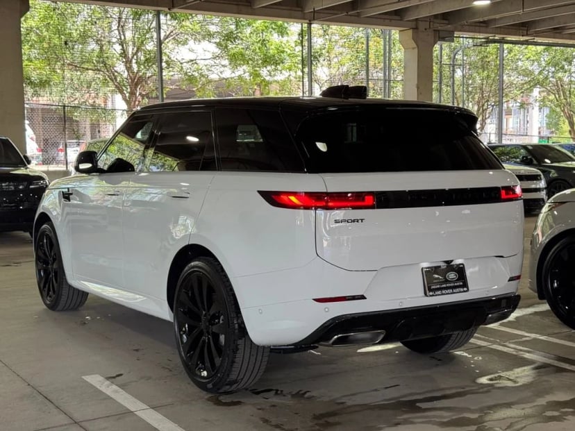 2026 Land Rover Range Rover Sport - Image 3