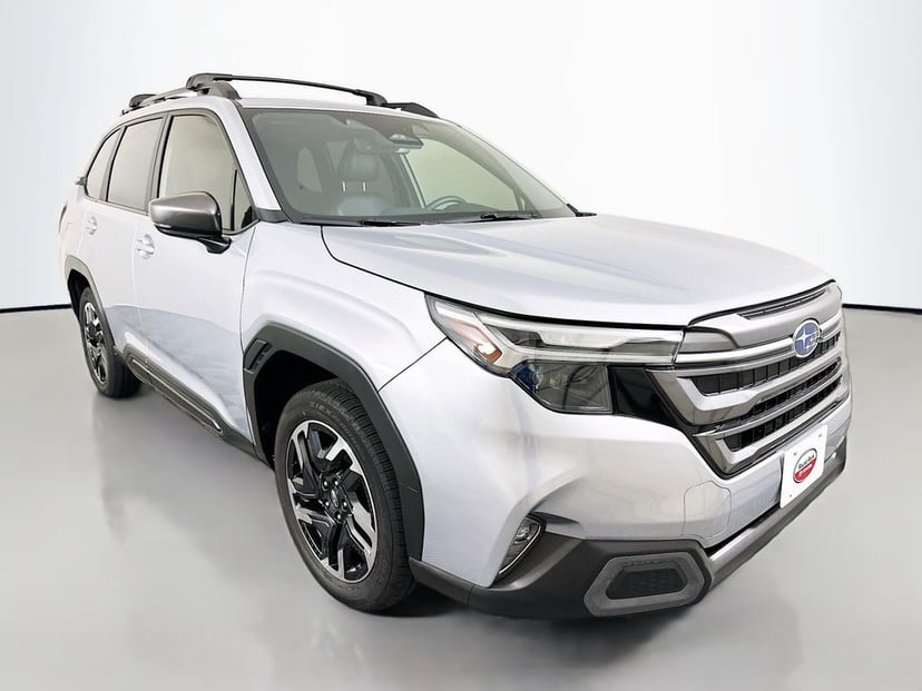 2025 Subaru Forester - Image 3