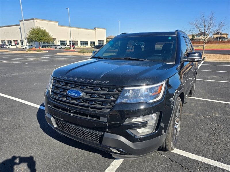 2016 Ford Explorer - Image 1
