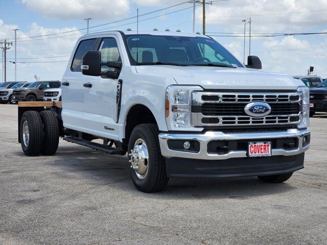 2026 Ford F-350 - Image 2