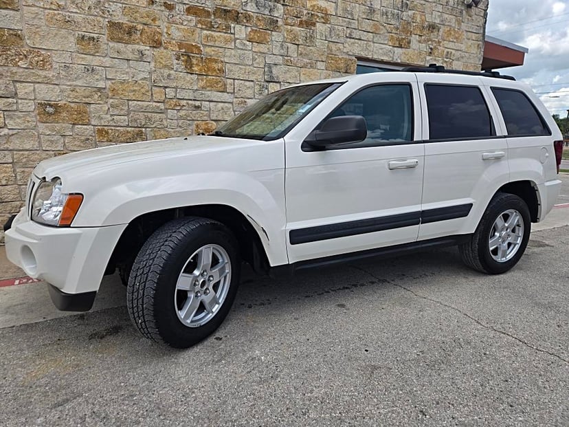 2006 Jeep Grand Cherokee - Image 1