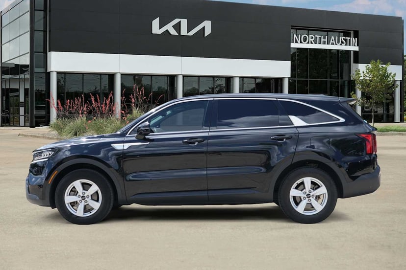 2022 Kia Sorento - Image 2