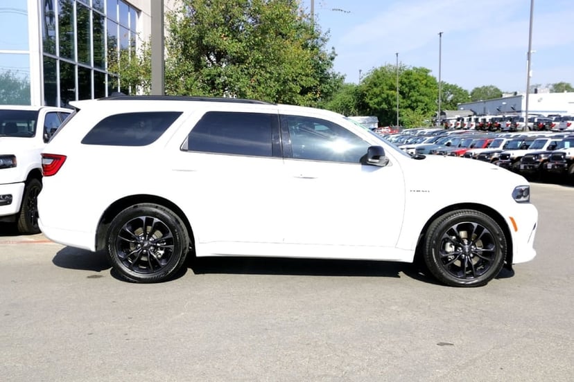 2023 Dodge Durango - Image 1