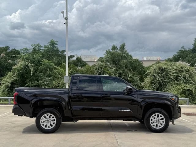 2026 Toyota Tacoma - Image 3