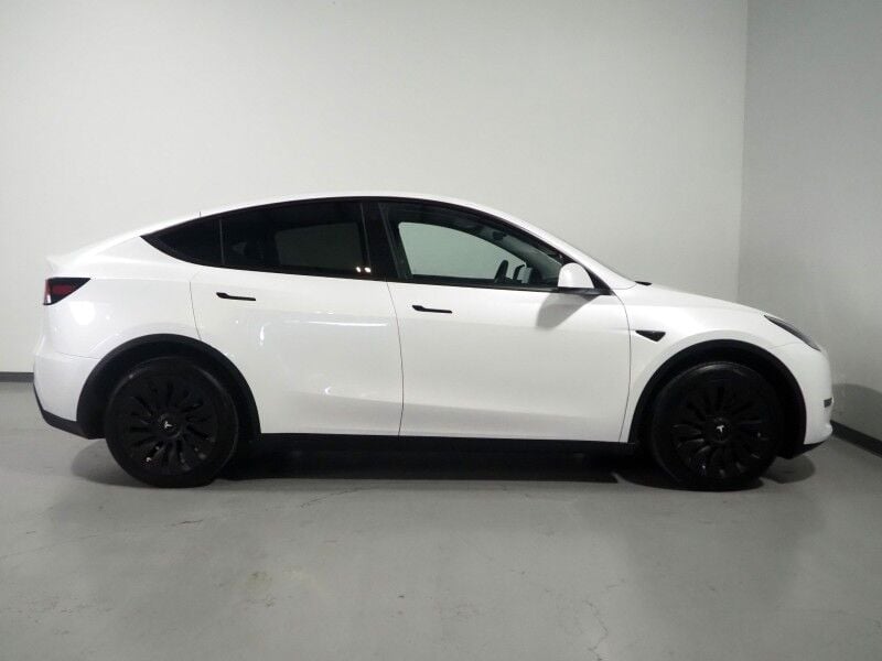 2023 Tesla Model Y Long Range AWD - Image 2