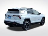 2027 Chevrolet Equinox - Preview 3