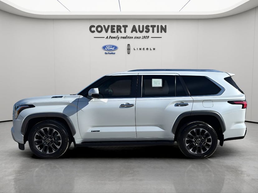 2024 Toyota Sequoia - Image 2