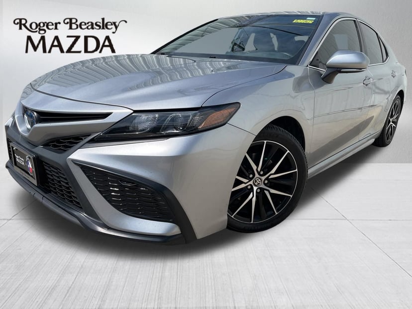2023 Toyota Camry - Image 1