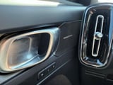 2025 Volvo EX40 - Preview 15