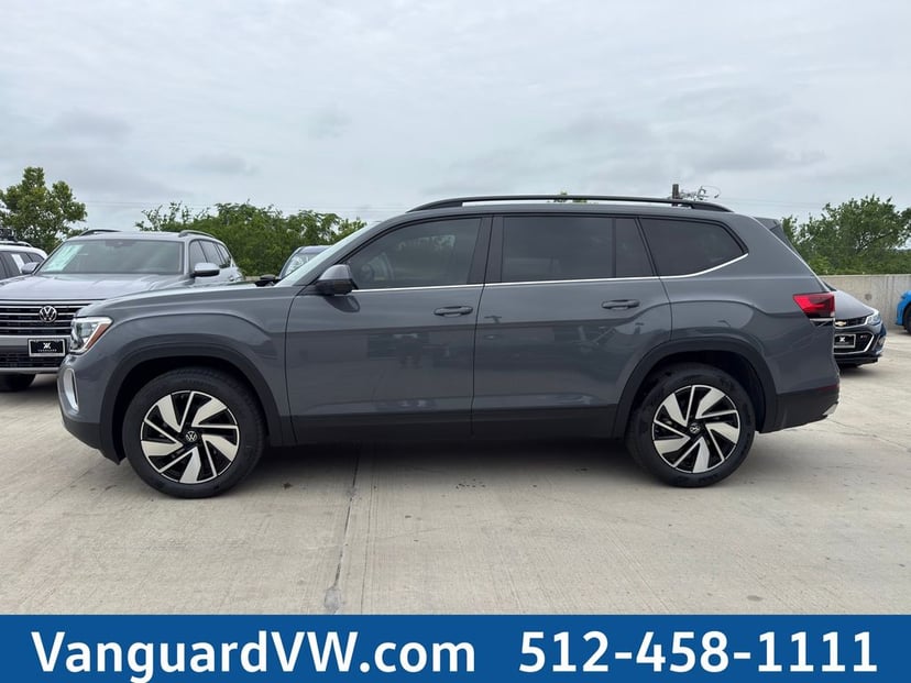 2026 Volkswagen Atlas - Image 2