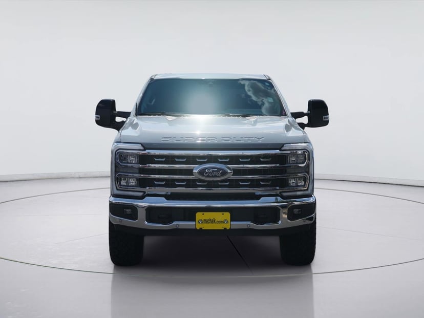 2025 Ford F-250 - Image 3