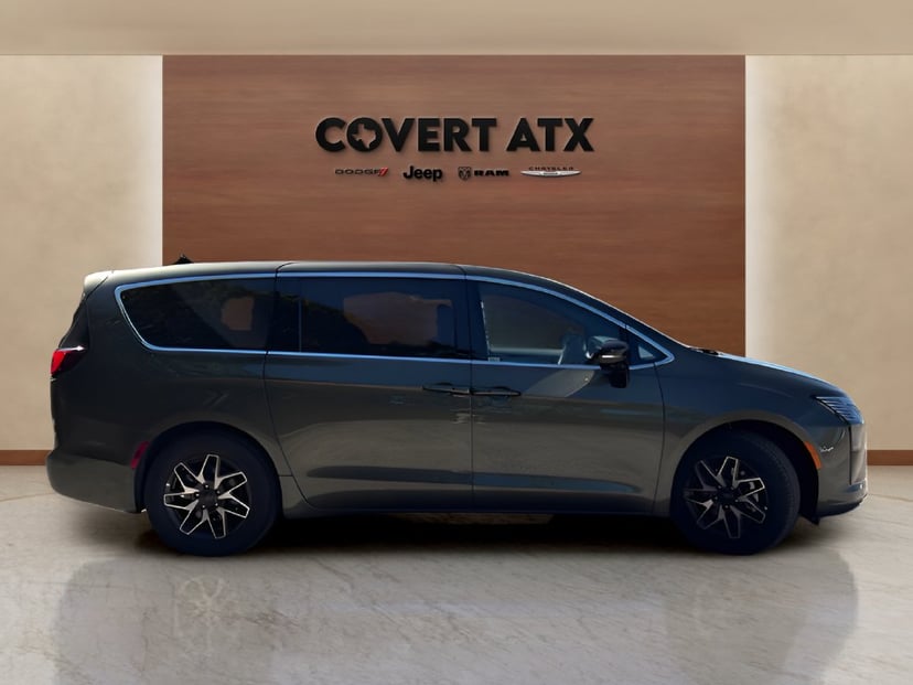 2027 Chrysler Pacifica - Image 1
