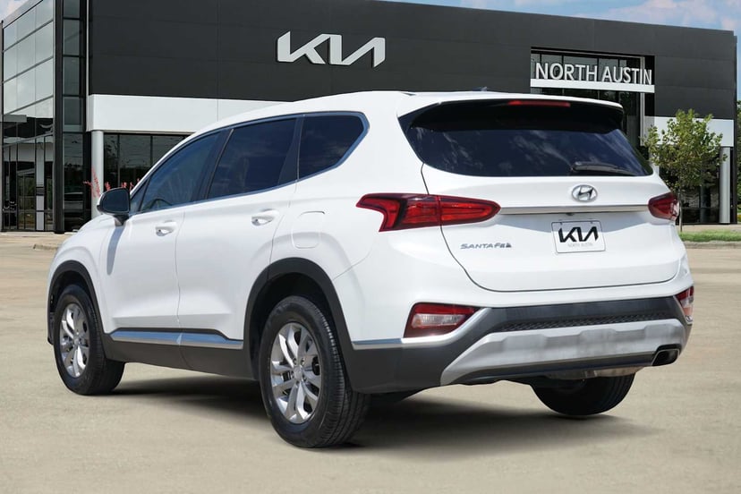 2019 Hyundai Santa Fe - Image 3