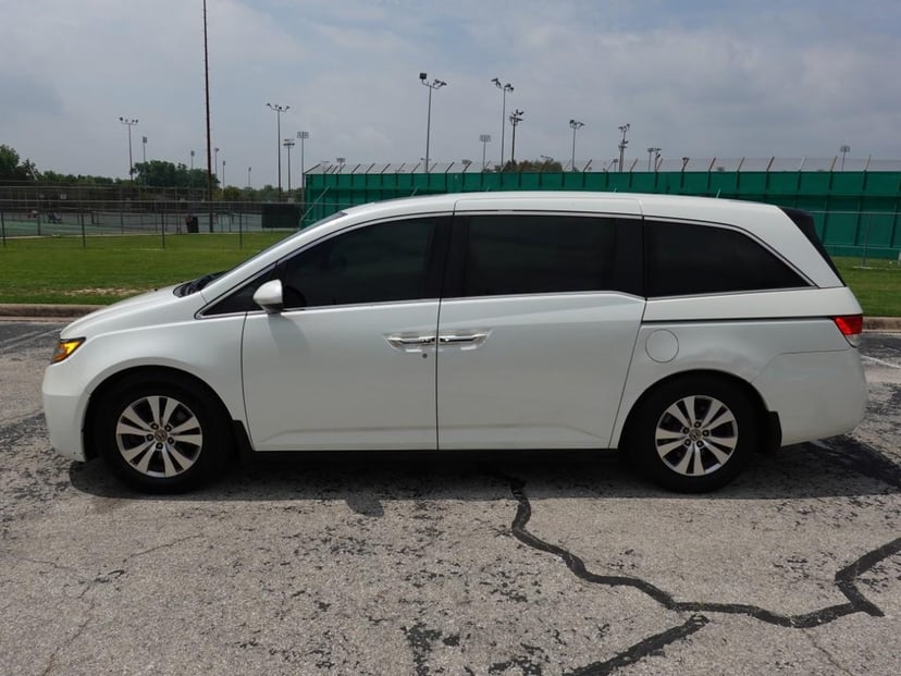 2014 Honda Odyssey - Image 2