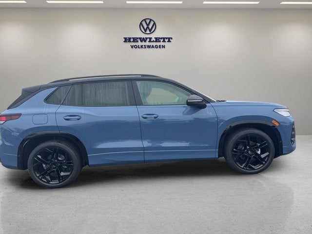 2026 Volkswagen Tiguan - Image 1