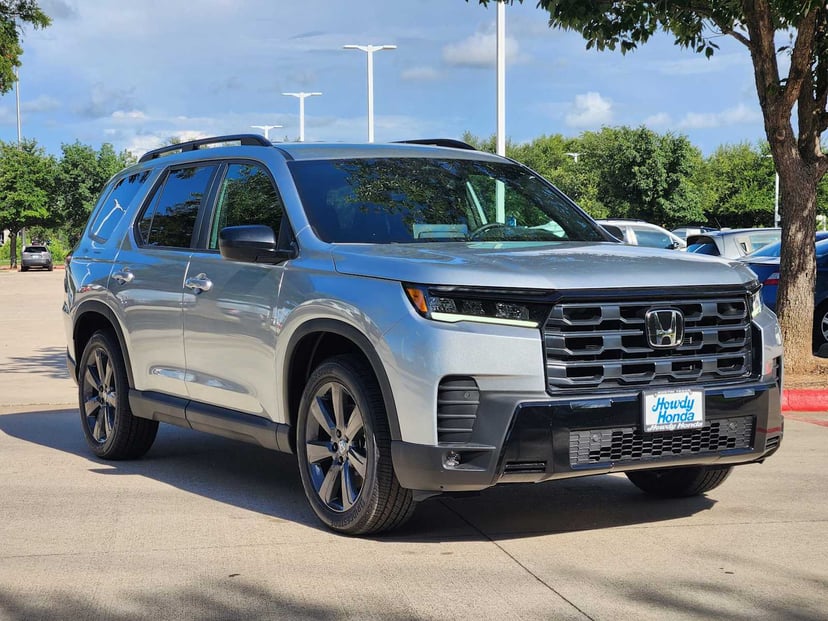 2026 Honda Pilot - Image 2