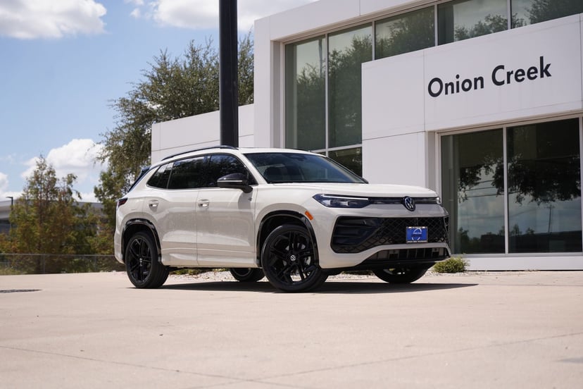 2026 Volkswagen Tiguan - Image 1