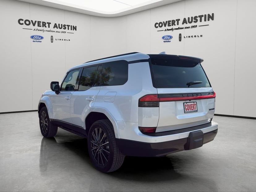 2026 Lexus GX - Image 2