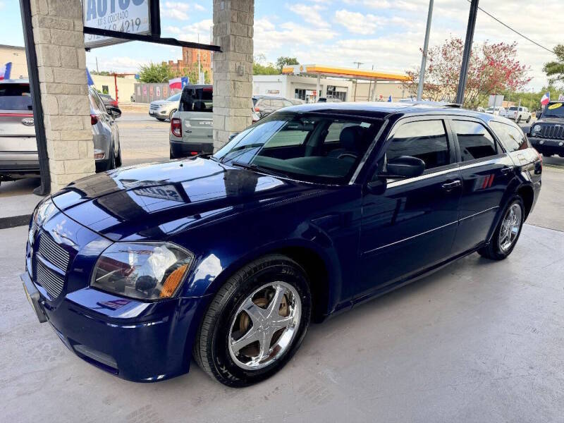 2005 Dodge Magnum - Image 1