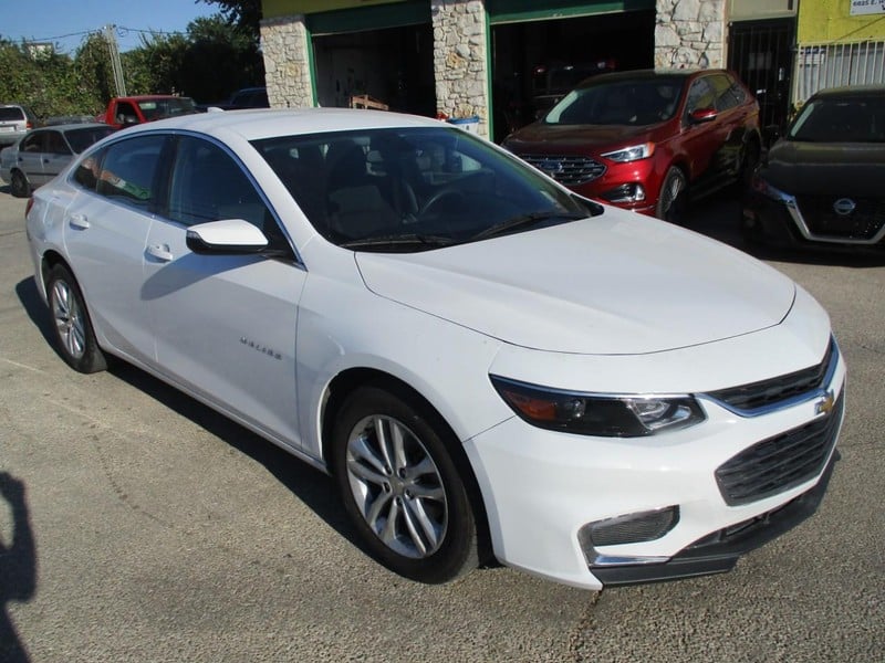 2018 Chevrolet Malibu - Image 1