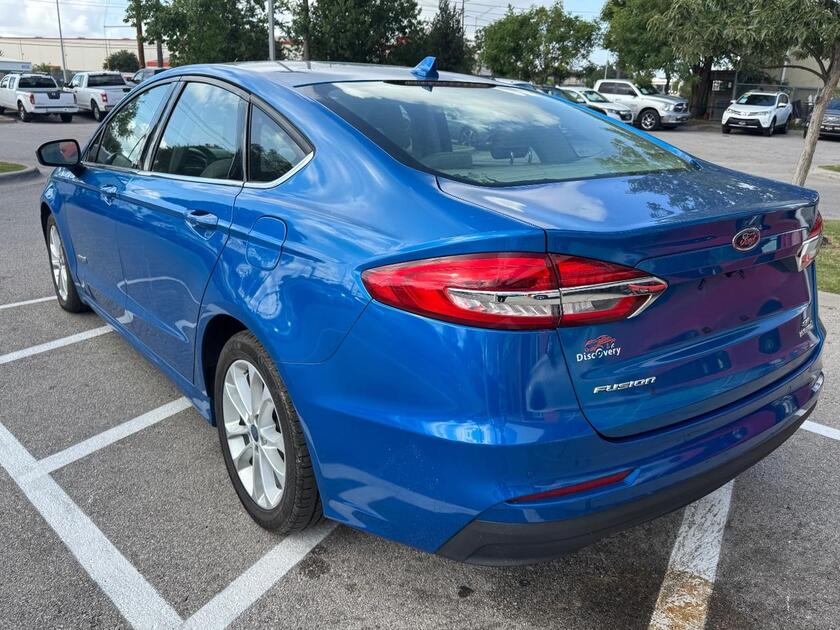 2019 Ford Fusion Hybrid - Image 3