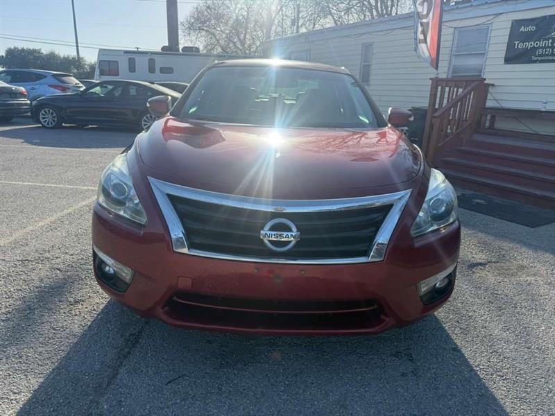 2015 Nissan Altima - Image 3