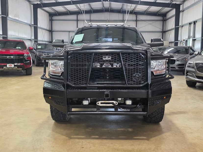 2022 RAM 3500 - Image 2
