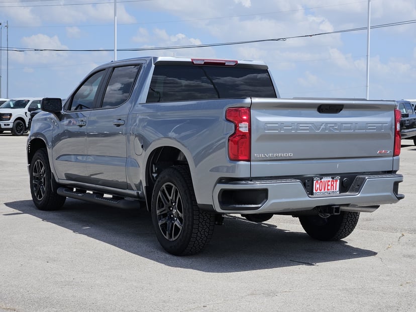 2026 Chevrolet Silverado 1500 - Image 3