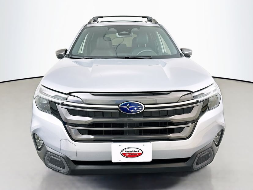 2025 Subaru Forester - Image 2