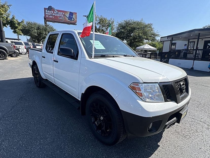 2019 Nissan Frontier - Image 1