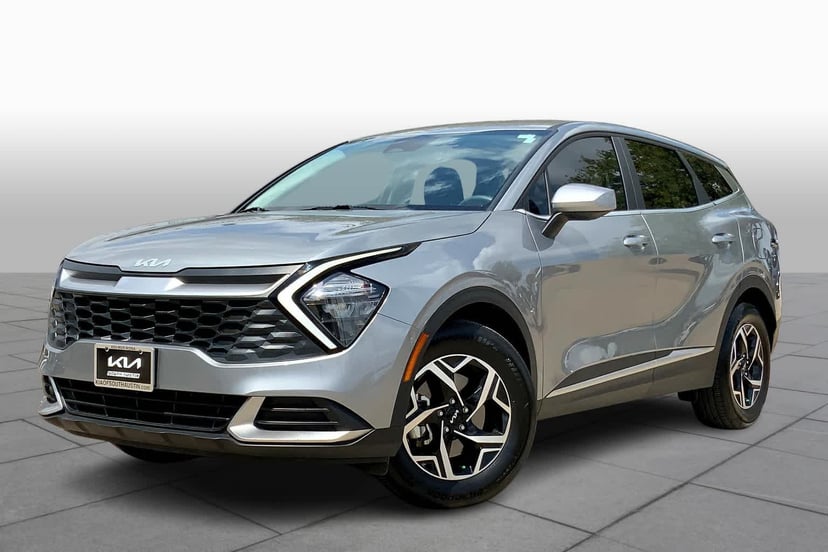 2023 Kia Sportage - Image 2