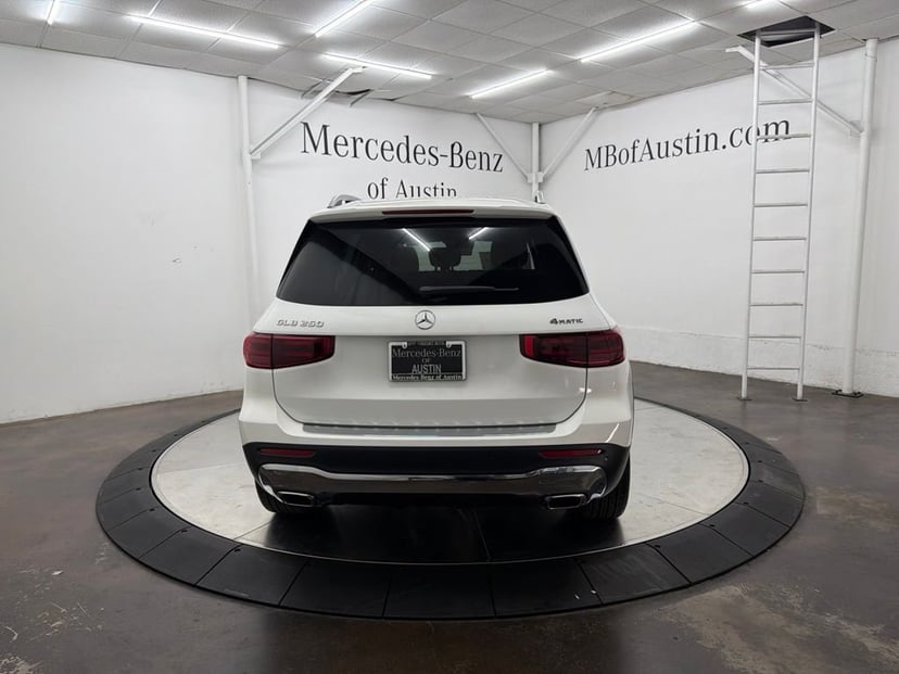 2026 Mercedes-Benz GLB-Class - Image 3