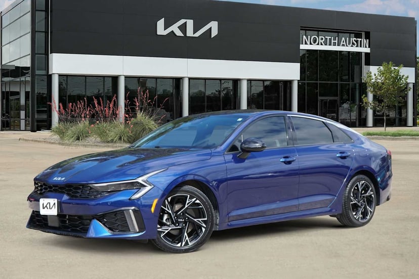 2025 Kia K5 - Image 1