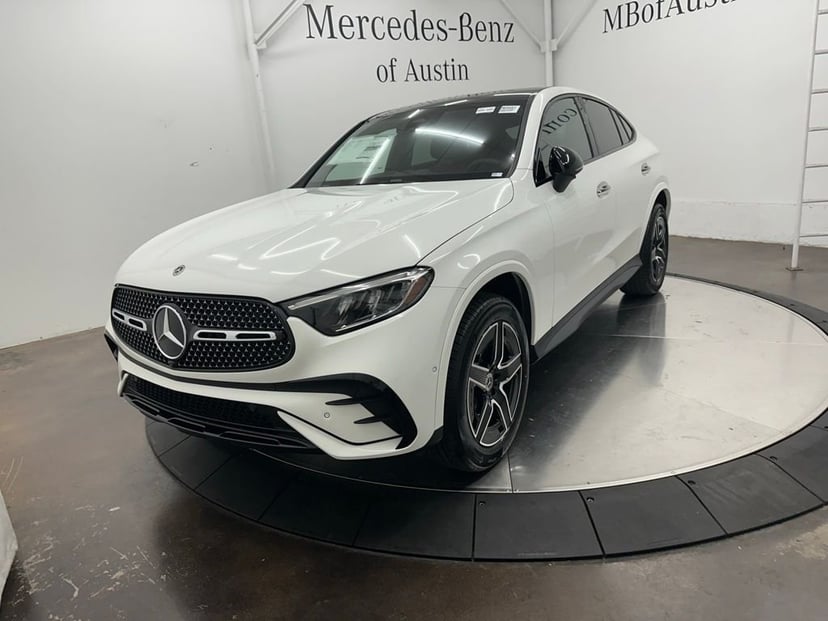 2027 Mercedes-Benz GLC - Image 3