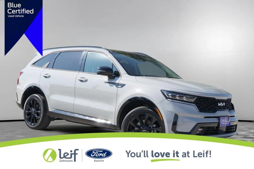 2023 Kia Sorento - Image 1