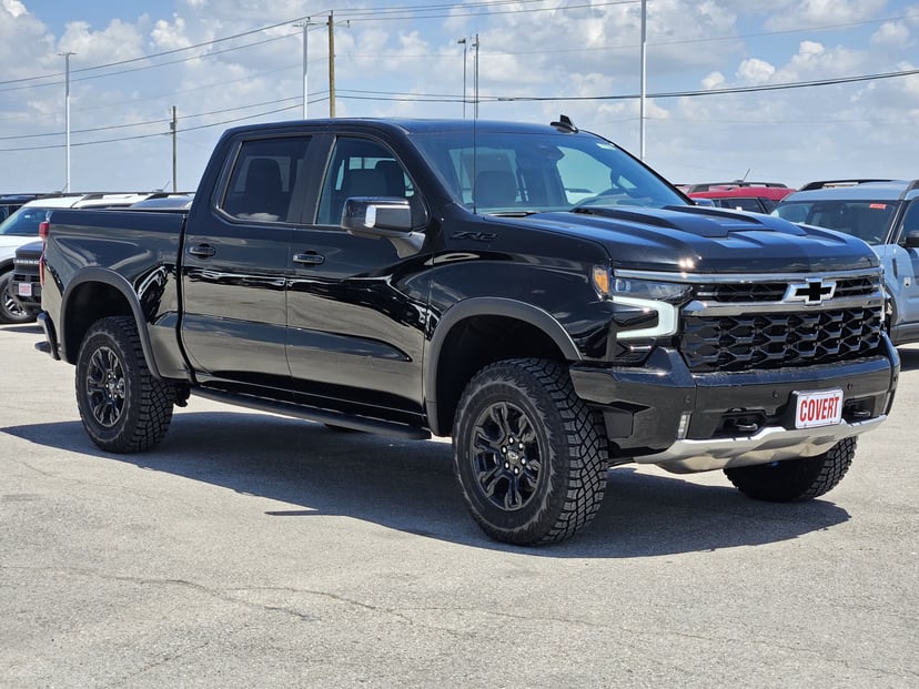 2026 Chevrolet Silverado - Image 2