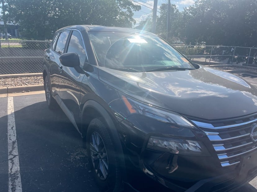 2025 Nissan Rogue - Image 1