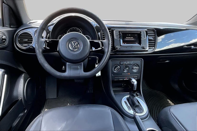 2016 Volkswagen Beetle - Image 3