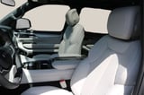 2026 Jeep Grand Wagoneer - Preview 12