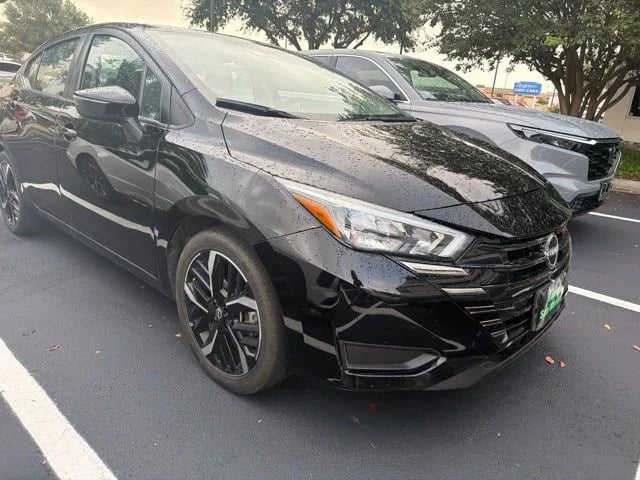 2024 Nissan Versa - Image 2