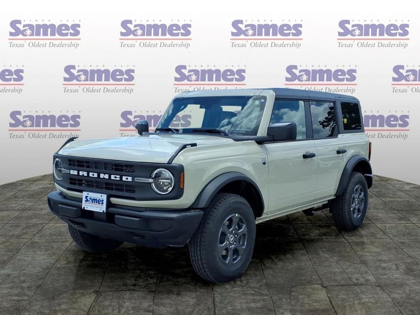 2026 Ford Bronco - Image 3