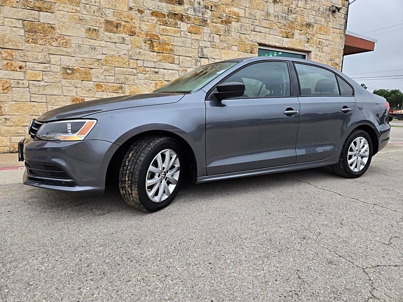 2015 Volkswagen Jetta - Image 1