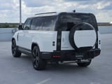 2026 Land Rover Defender - Preview 5