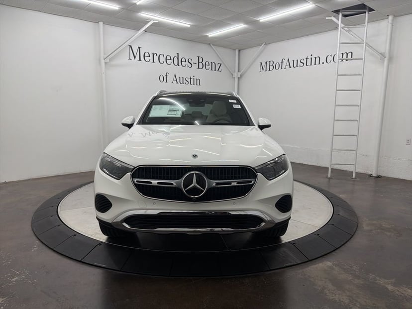 2026 Mercedes-Benz GLC - Image 3