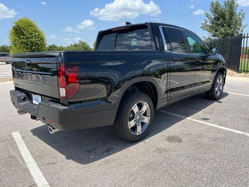 2026 Honda Ridgeline - Image 2